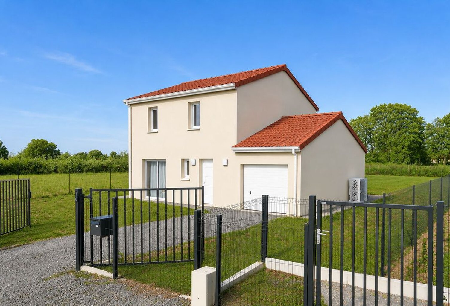 Maison de 102m2 à louer sur Vendat — photo 1