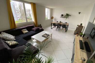 Appartement 3 pièces 700 €