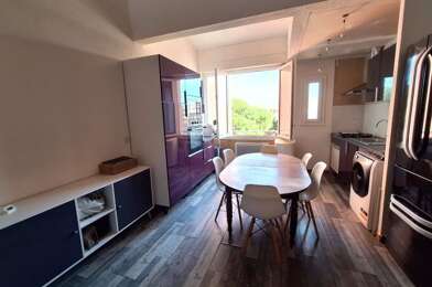 Appartement 3 pièces 740 €