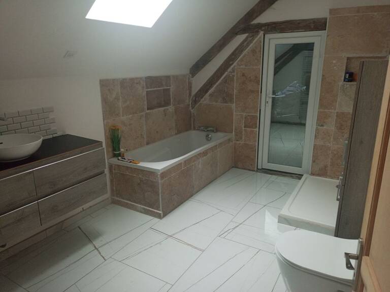 Maison de 180m2 à louer sur Pelousey — photo 1