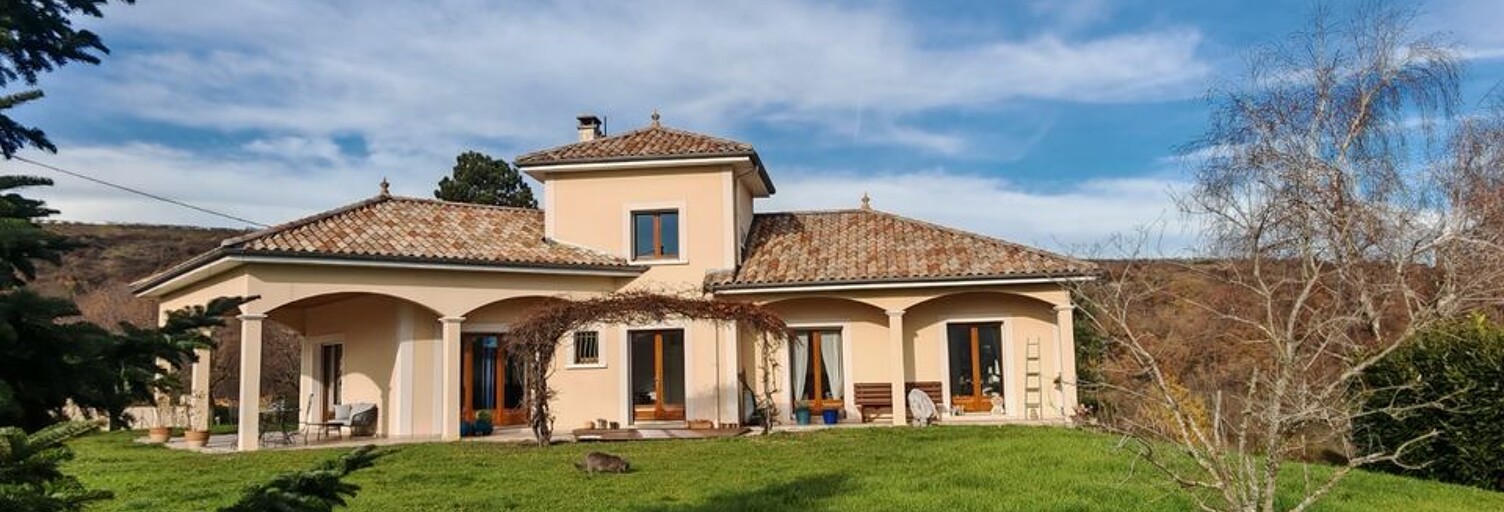 Maison 5 Pièces 136 m² à louer à Cellieu (42320)
