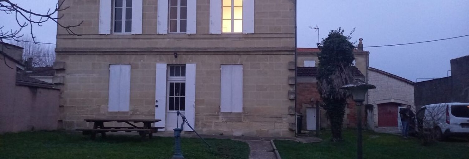 Maison 8 Pièces 185 m² à louer à Pauillac (33250)