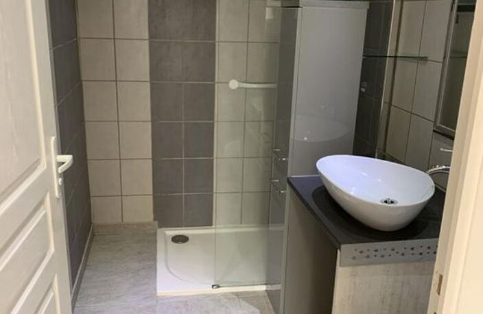 Studio de 35m2 à louer sur La Tour-de-Salvagny — photo 5