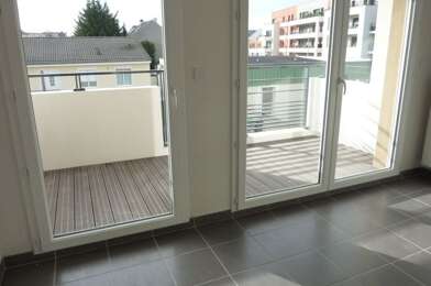 Appartement 3 pièces 855 €