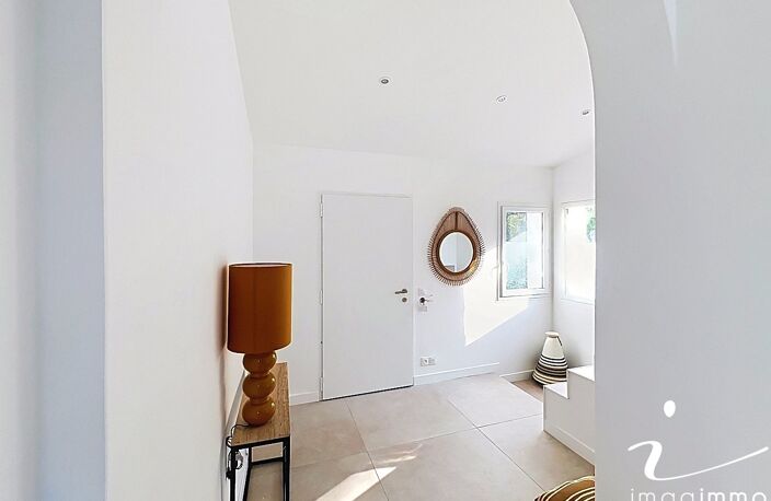 Villa — photo 5