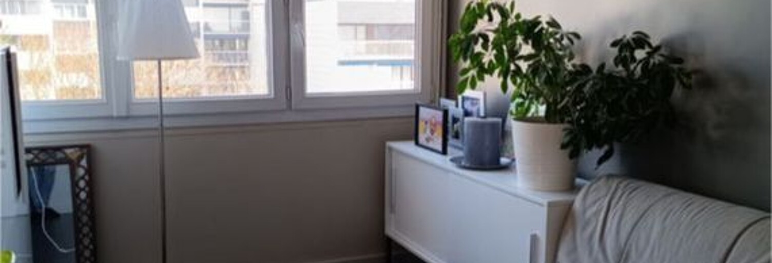 Appartement 1 Pièce 12 m² à louer à Vélizy-Villacoublay (78140)