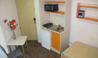 Appartement 1 Pièce 17 m² à louer à Le Tholonet (13100)