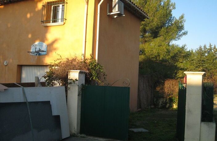 Maison de 37m2 à louer sur Le Beausset — photo 2