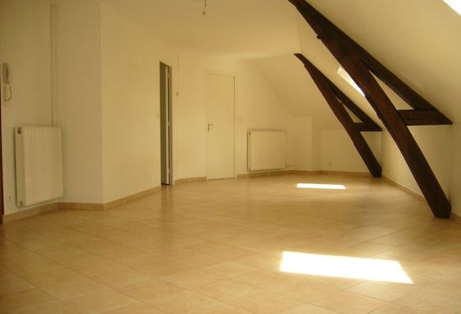 Appartement de 58m2 à louer sur Sens — photo 1