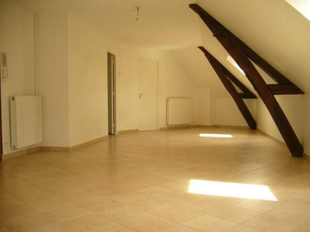 Appartement de 58m2 à louer sur Sens — photo du bien