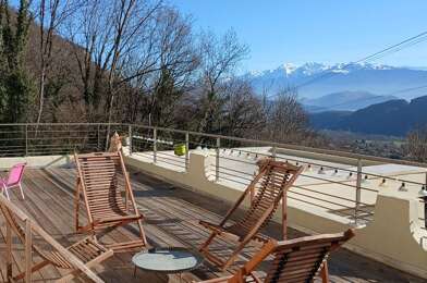 Maison 4 pièces 2700 €