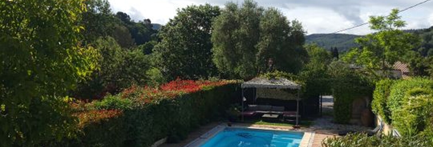 Maison 4 Pièces 150 m² à louer à Salernes (83690)