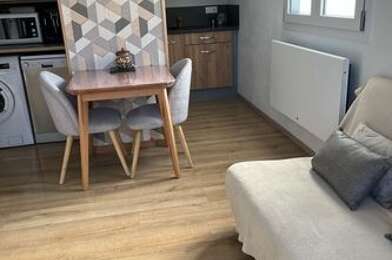 Appartement 1 pièces 900 €