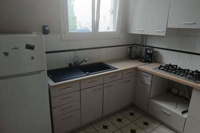 Appartement 4 pièces 870 €
