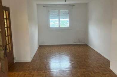Appartement 3 pièces 820 €