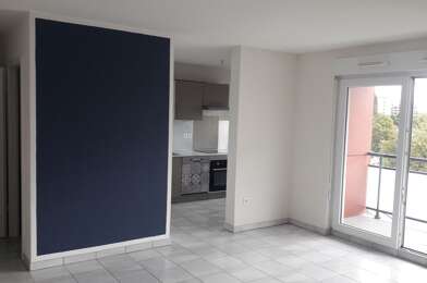 Appartement 3 pièces 830 €