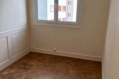Appartement 4 pièces 900 €
