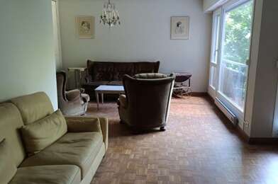 Appartement 5 pièces 1100 €