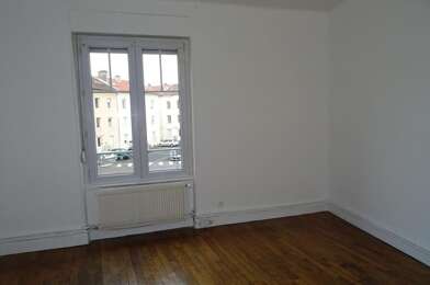 Appartement 5 pièces 1049 €
