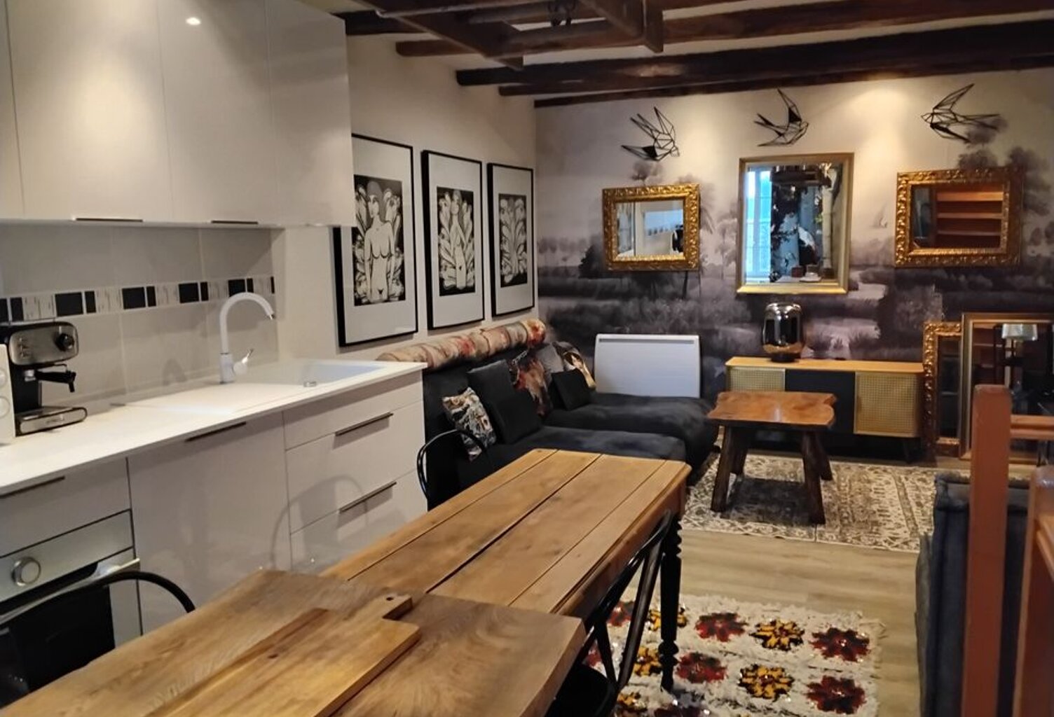 Maison de 60m2 à louer sur Les Roches-l'Évêque — photo 1