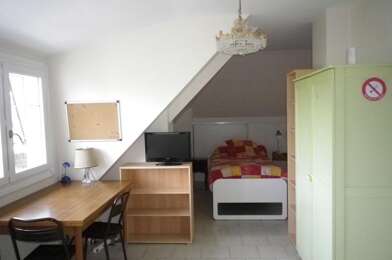 Appartement 1 pièces 700 €