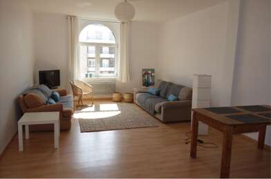 Appartement 3 pièces 1384 €