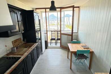 Appartement 3 pièces 775 €