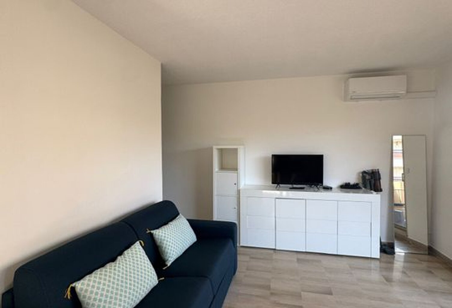 Studio de 37m2 à louer sur Antibes — photo 1