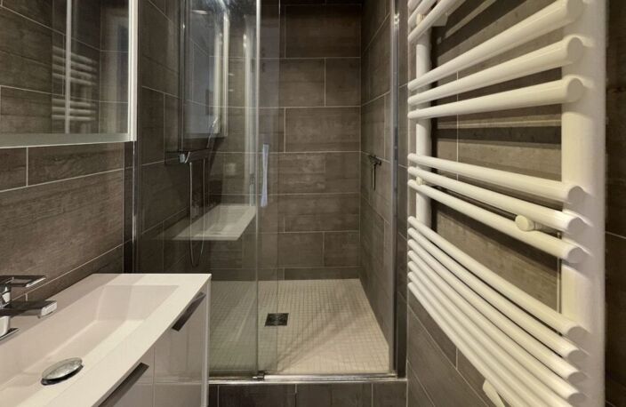 Appartement de 85m2 à louer sur Suresnes — photo 2