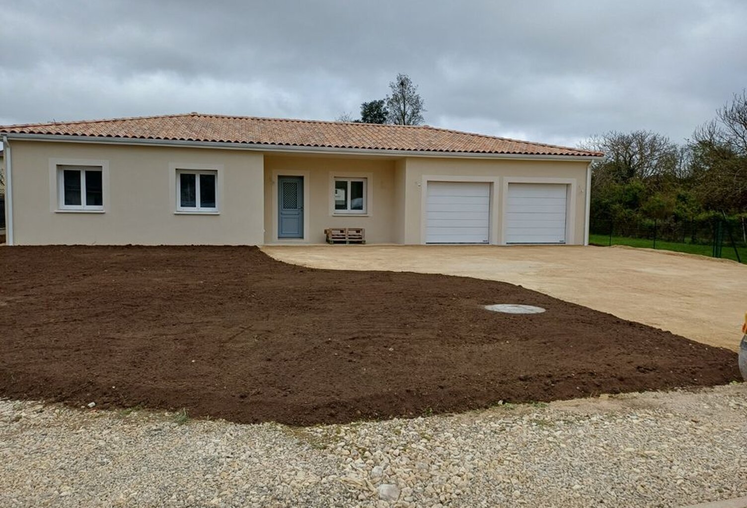 Maison de 150m2 à louer sur Chasseneuil-du-Poitou — photo 1