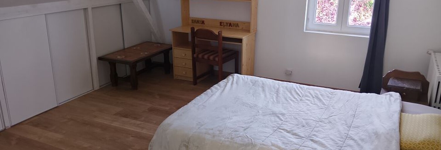 Appartement 1 Pièce 18 m² à louer à Saint-Laurent-des-Hommes (24400)