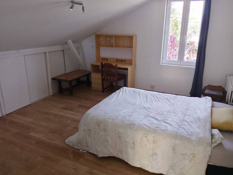 Chambre de 18m2 à louer sur Saint-Laurent-des-Hommes — photo 1