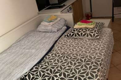 Appartement 1 pièces 700 €