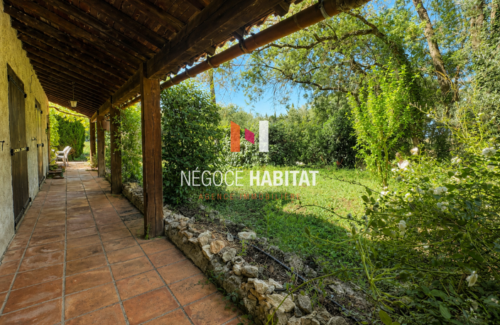MAS DE CARACTÈRE 220m2 À RÉHABILITER   TERRAIN 3400M2 — photo 2