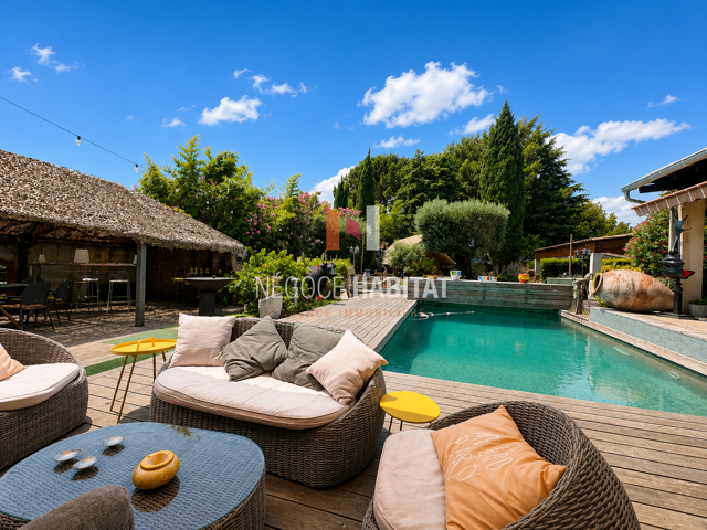 VILLA  316 M2 HAB. / TERRAIN 1831 M2 - PISCINE - GARAGE — photo du bien