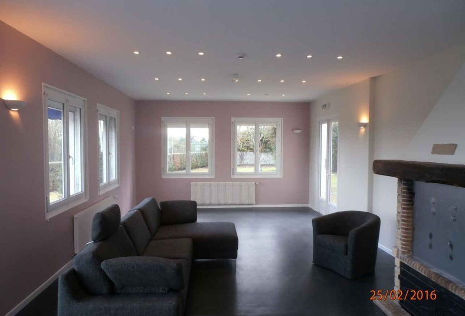 Maison de 392m2 à louer sur Château-Renault — photo 1