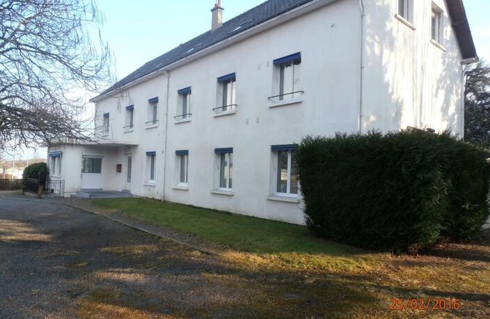 Maison de 392m2 à louer sur Château-Renault — photo 3
