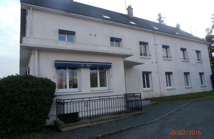 Maison de 392m2 à louer sur Château-Renault — photo 4