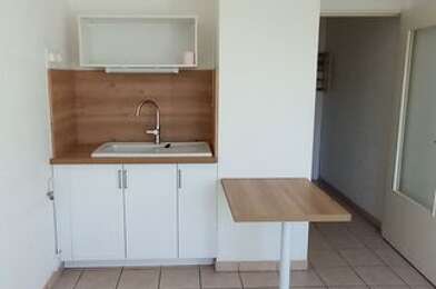 Appartement 1 pièces 450 €
