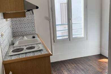 Appartement 1 pièces 830 €