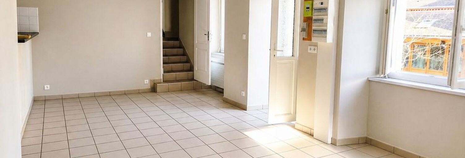 Appartement 3 Pièces 65 m² à louer à La Chapelaude (03380)