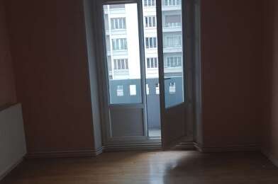 Appartement 1 pièces 330 €