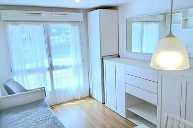 Appartement 1 pièces 830 €
