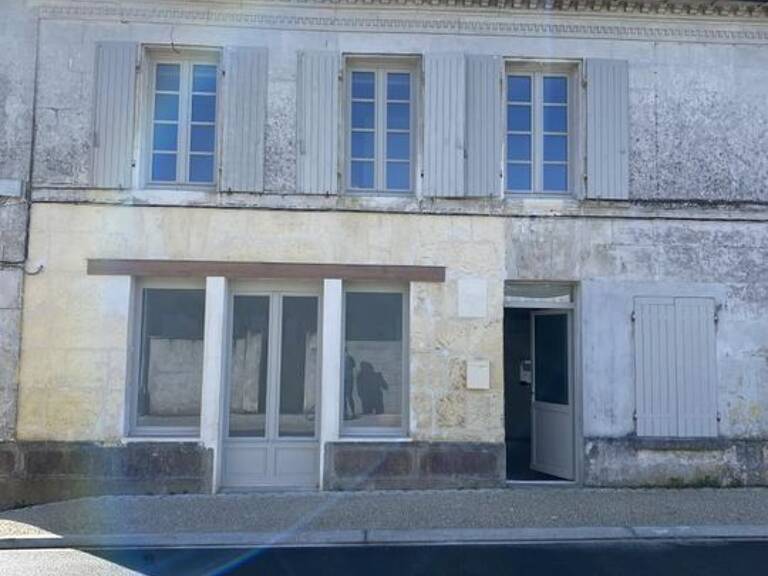 Maison de 120m2 à louer sur Cherves-Richemont — photo 1