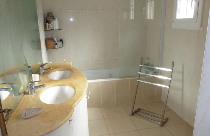 Chambre de 15m2 à louer sur Charbonnières-les-Bains — photo 3