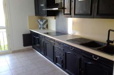 Appartement 4 pièces 880 €