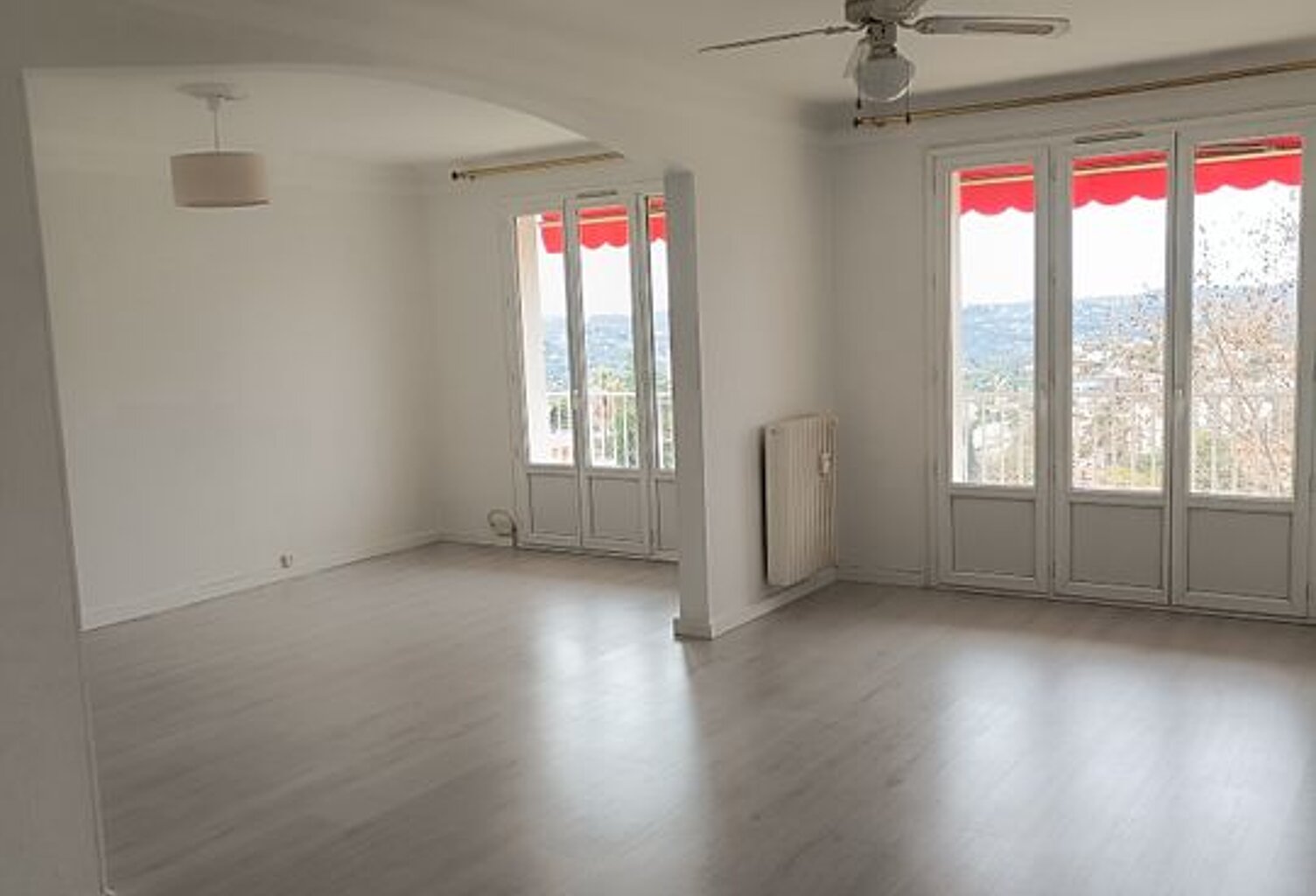 Appartement de 81m2 à louer sur Grasse — photo 1
