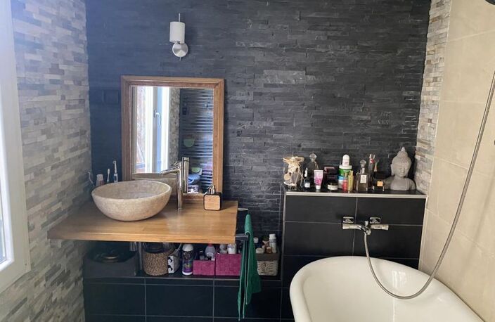 Maison de 222m2 à louer sur Cranves-Sales — photo 3