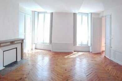 Appartement 4 pièces 875 €