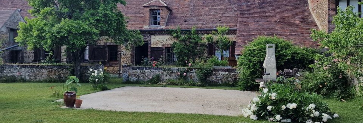Maison 7 Pièces 128 m² à louer à Chennebrun (27820)